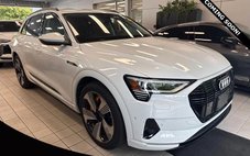 2023 Audi e-tron quattro Premium Plus