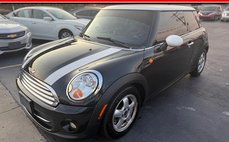 2012 MINI Cooper Hardtop Base