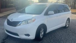 2013 Toyota Sienna LE 8-Passenger