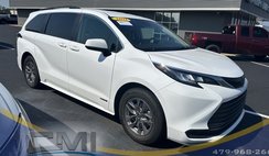 2021 Toyota Sienna LE 8-Passenger
