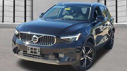 2025 Volvo XC40 B5 Core Bright Theme