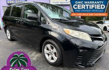 2019 Toyota Sienna LE