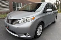 2016 Toyota Sienna Limited Premium 7-Passenger