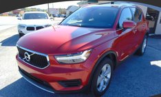 2022 Volvo XC40 T4 Momentum