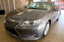 2015 Lexus ES 300h Base
