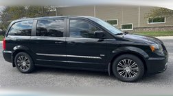 2014 Chrysler Town and Country S