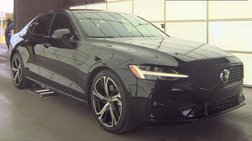 2024 Volvo S60 B5 Ultimate Dark Theme