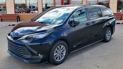 2021 Toyota Sienna LE 8-Passenger
