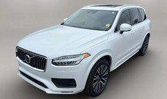 2022 Volvo XC90 T6 Momentum 6-Passenger
