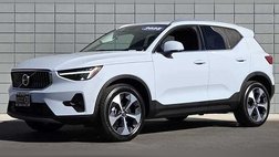 2025 Volvo XC40 B5 Plus Bright Theme