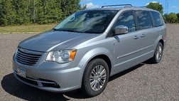 2015 Chrysler Town and Country Touring-L