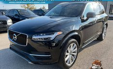 2016 Volvo XC90 T8 eAWD Momentum