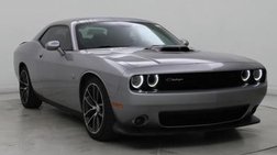 2016 Dodge Challenger 392 HEMI Scat Pack Shaker