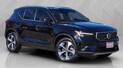 2025 Volvo XC40 B5 Plus Bright Theme