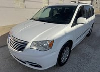 2016 Chrysler Town and Country Touring