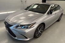 2024 Lexus ES 300h ES 300h
