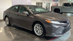 2019 Toyota Camry Hybrid XLE
