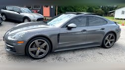 2017 Porsche Panamera 4