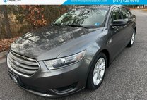 2017 Ford Taurus SE