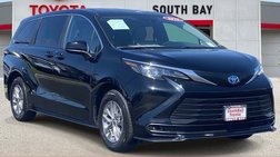 2025 Toyota Sienna LE 8-Passenger