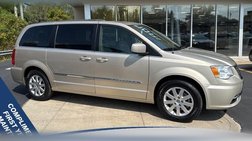2016 Chrysler Town and Country Touring