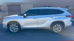 2022 Toyota Highlander Hybrid Platinum
