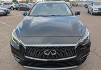 2017 Infiniti QX30 Premium