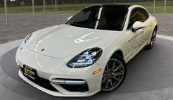 2018 Porsche Panamera Turbo
