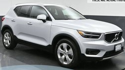 2021 Volvo XC40 T5 Momentum