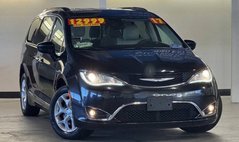 2017 Chrysler Pacifica Touring L FWD