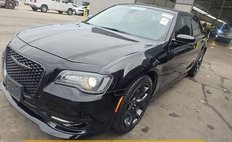 2022 Chrysler 300 Touring L