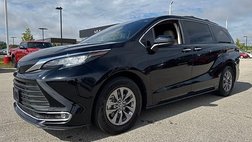 2023 Toyota Sienna XLE
