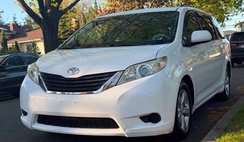 2011 Toyota Sienna LE