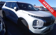 2024 Mitsubishi Outlander PHEV SE