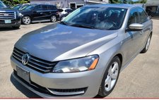 2013 Volkswagen Passat SE PZEV