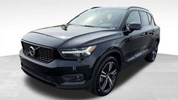 2022 Volvo XC40 T5 R-Design