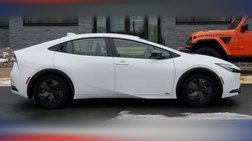 2025 Toyota Prius LE