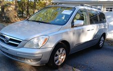 2007 Hyundai Entourage GLS