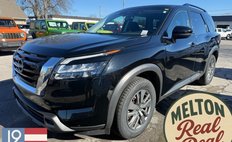 2023 Nissan Pathfinder SV