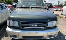 2000 Isuzu Trooper LS