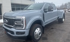 2026 Ford F-450 Super Duty Platinum