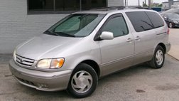 2002 Toyota Sienna XLE