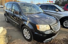 2014 Chrysler Town and Country Touring