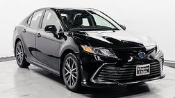 2022 Toyota Camry Hybrid XLE
