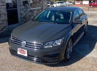 2017 Volkswagen Passat 1.8T R-Line