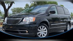 2016 Chrysler Town and Country Touring