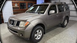 2005 Nissan Pathfinder SE 4WD