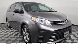 2018 Toyota Sienna LE 8-Passenger