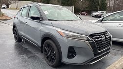 2022 Nissan Kicks SR