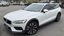 2022 Volvo V60 Cross Country T5